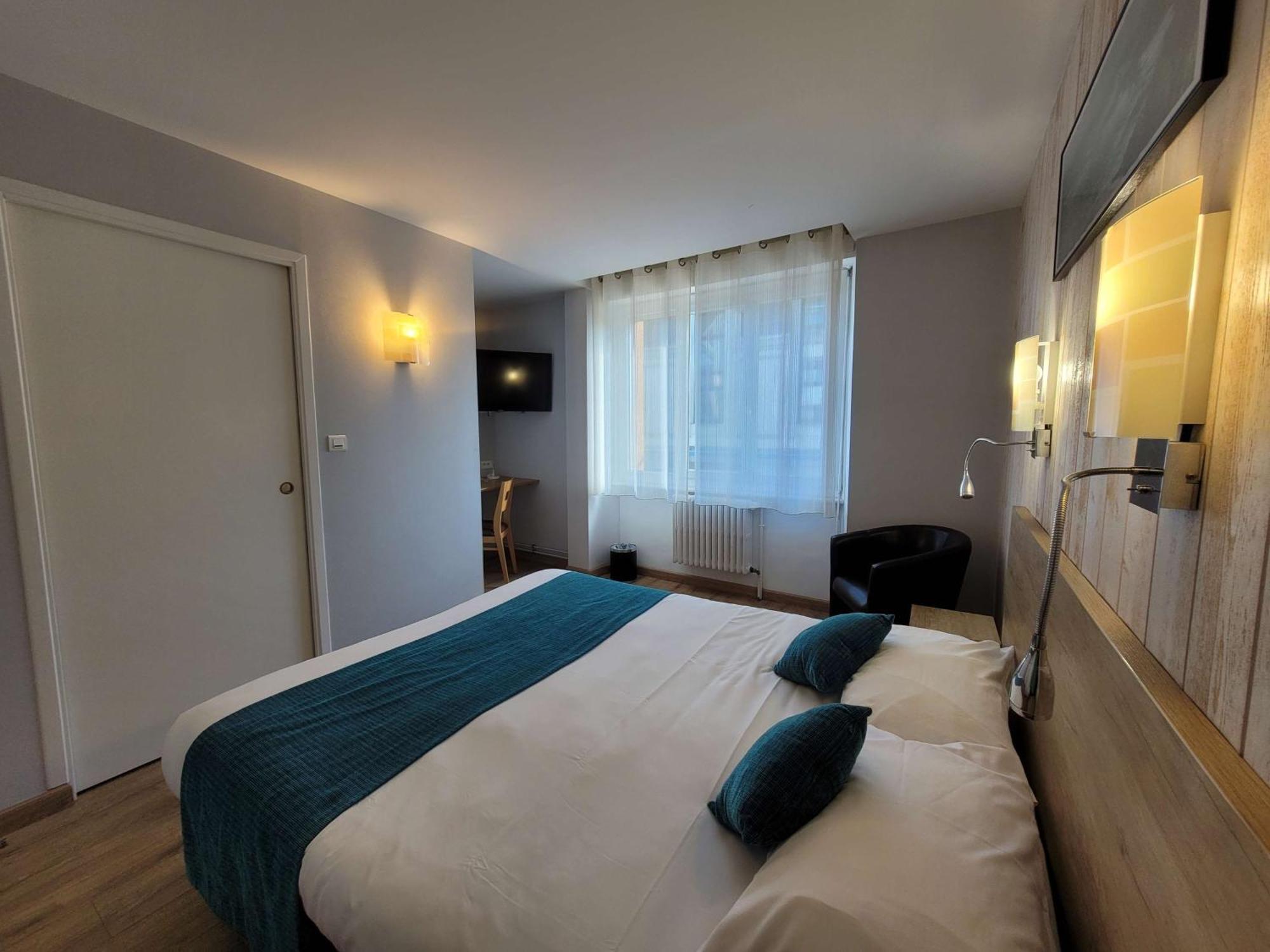 Brit Hotel Des Halles Concarneau Kültér fotó