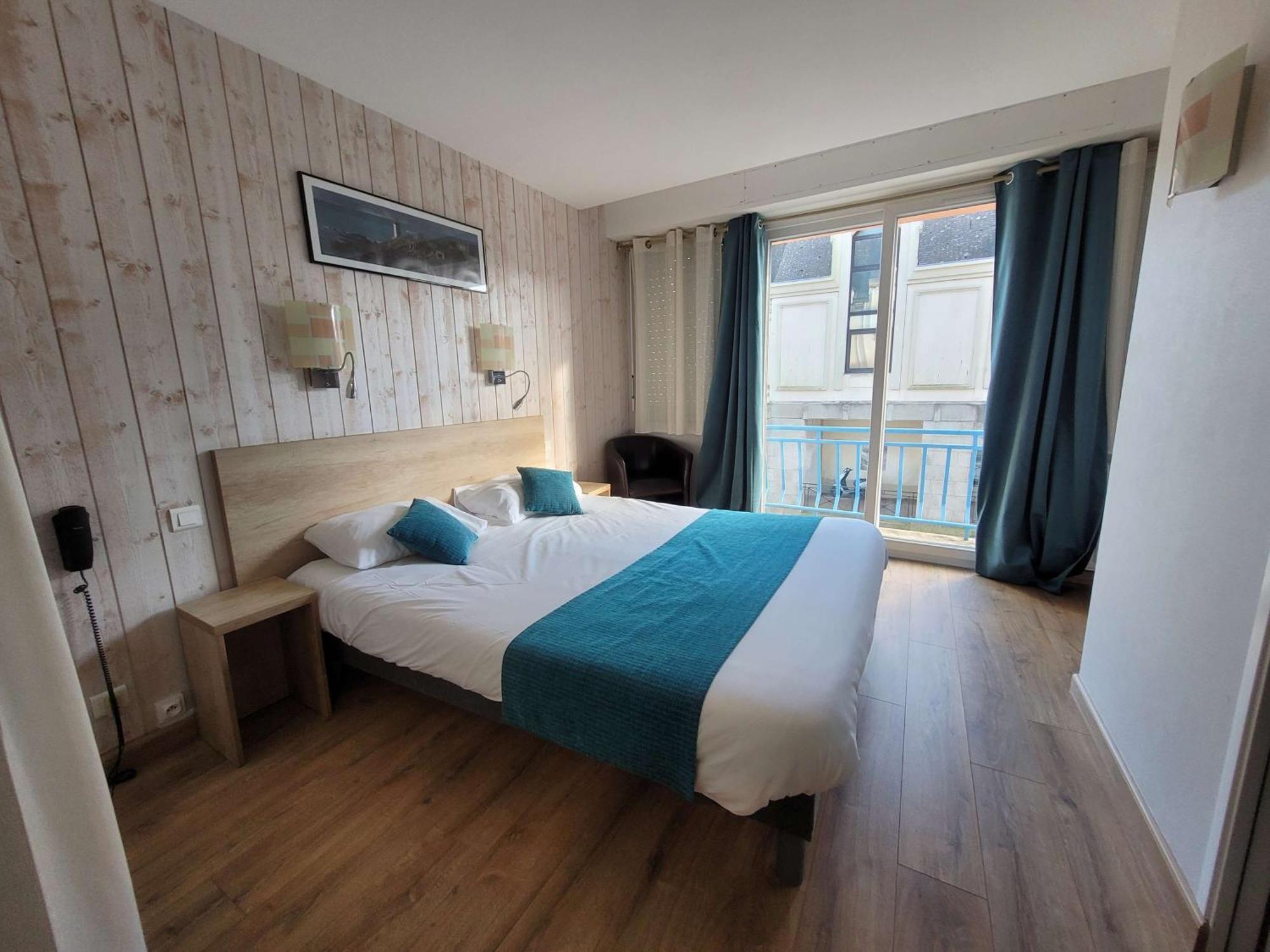 Brit Hotel Des Halles Concarneau Kültér fotó