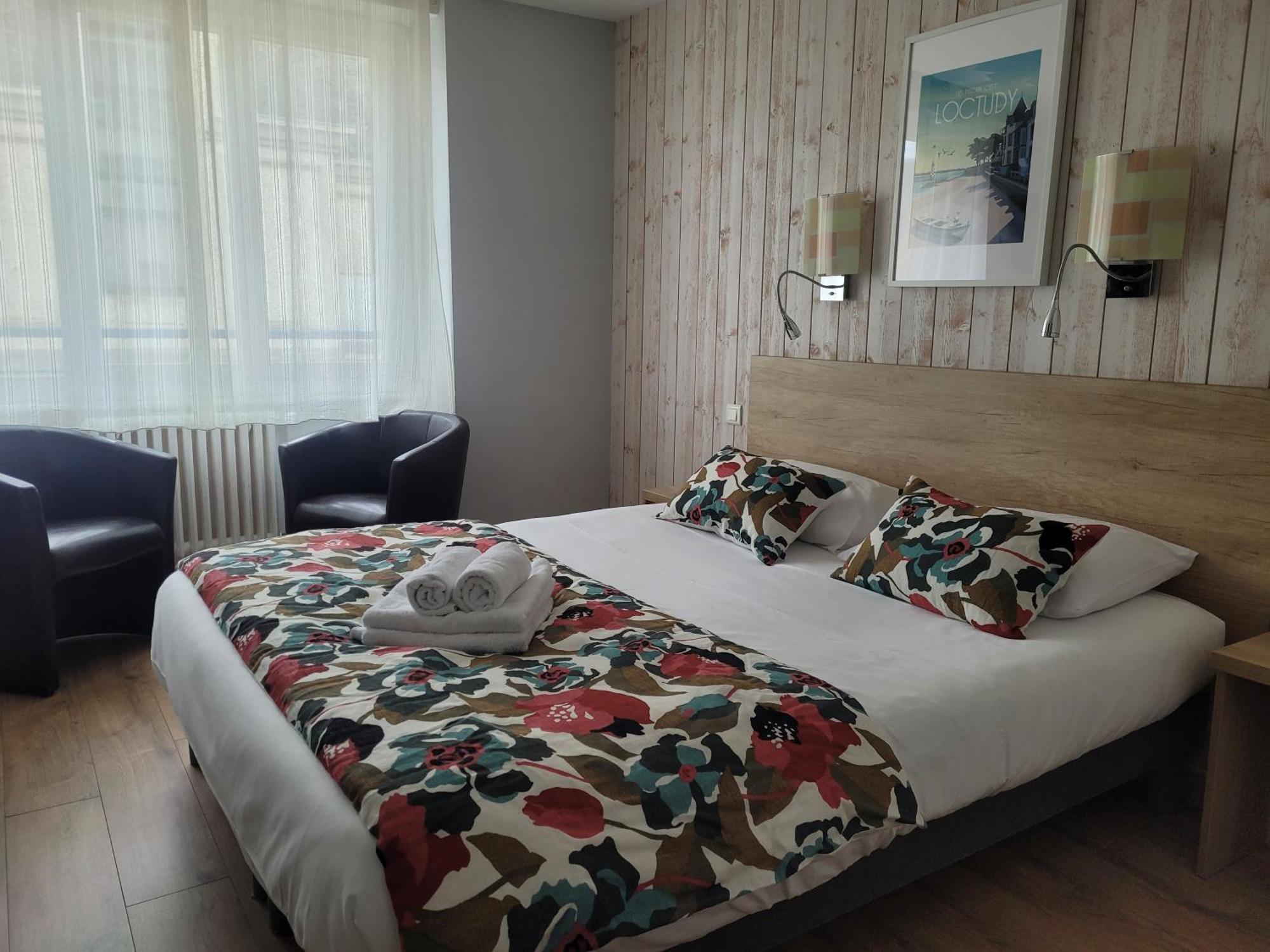 Brit Hotel Des Halles Concarneau Kültér fotó