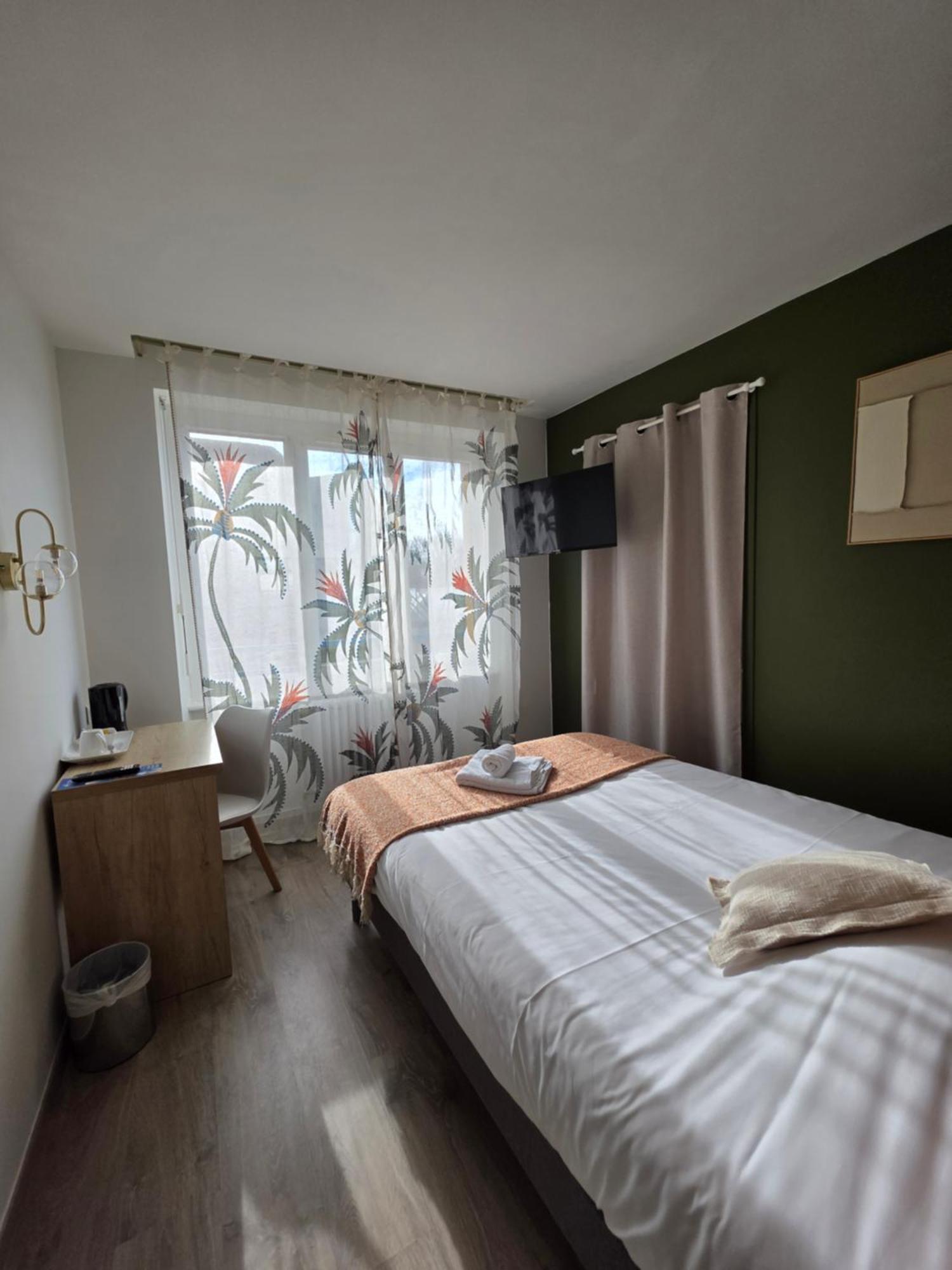 Brit Hotel Des Halles Concarneau Kültér fotó