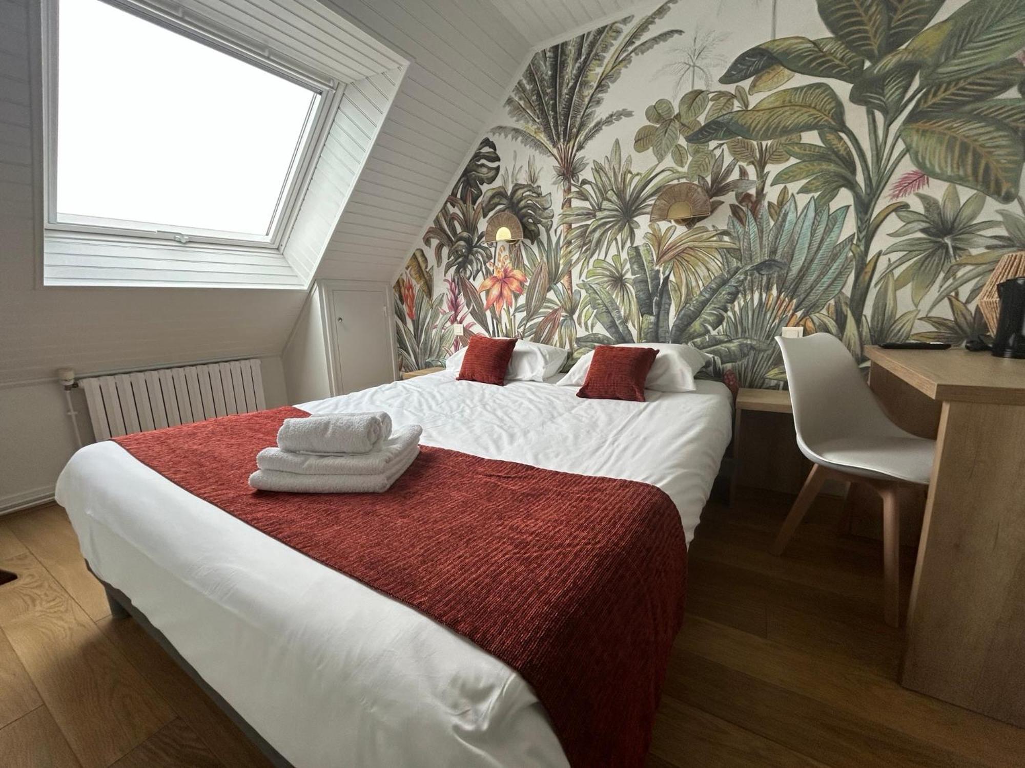 Brit Hotel Des Halles Concarneau Kültér fotó